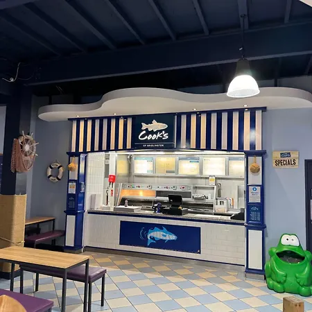 Retreat * פילי